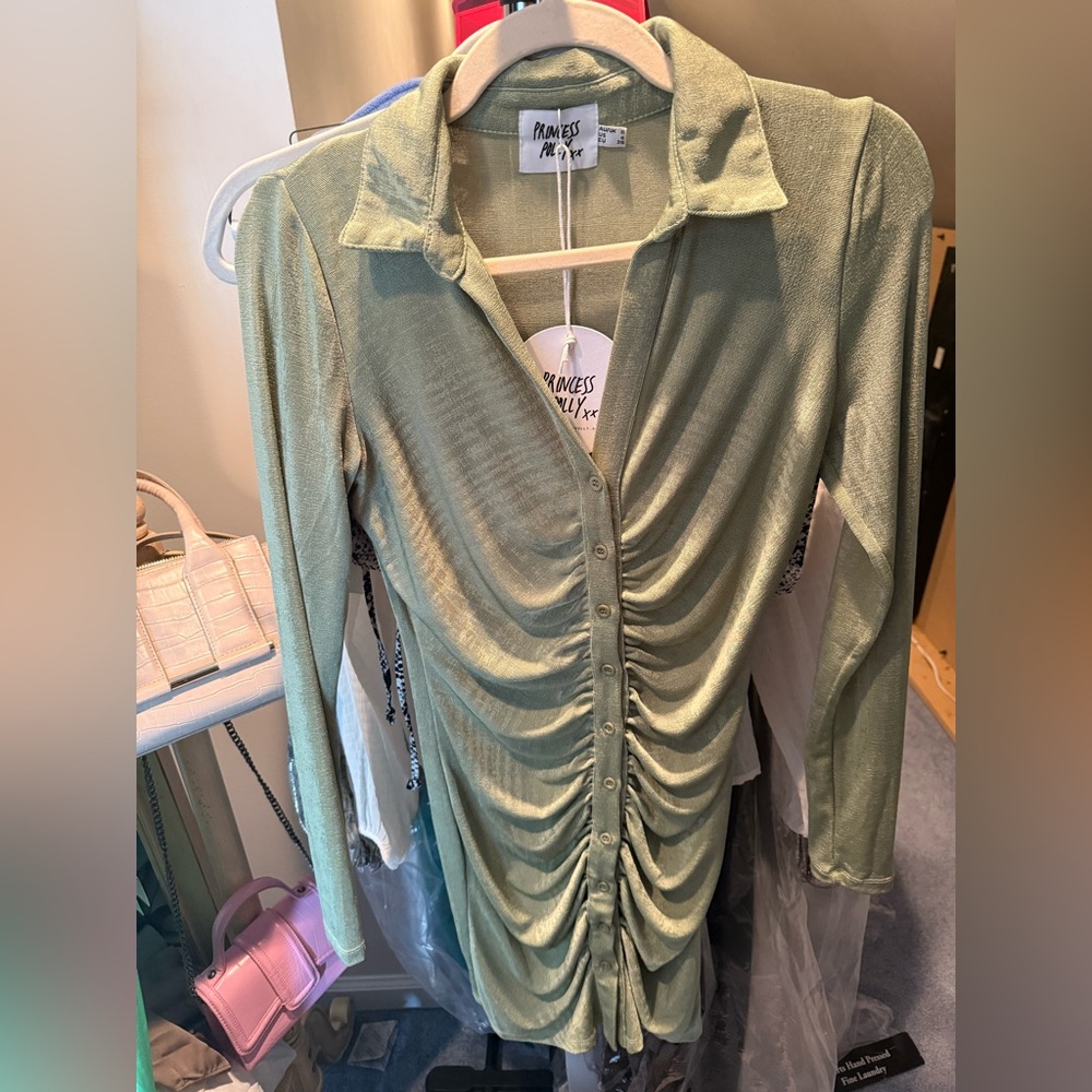 New Princess Polly dress in green size 4